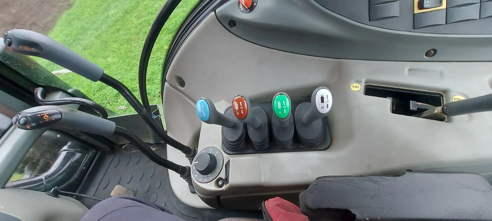 ������� Valtra N143 | Mobile.bg � ����������� 14