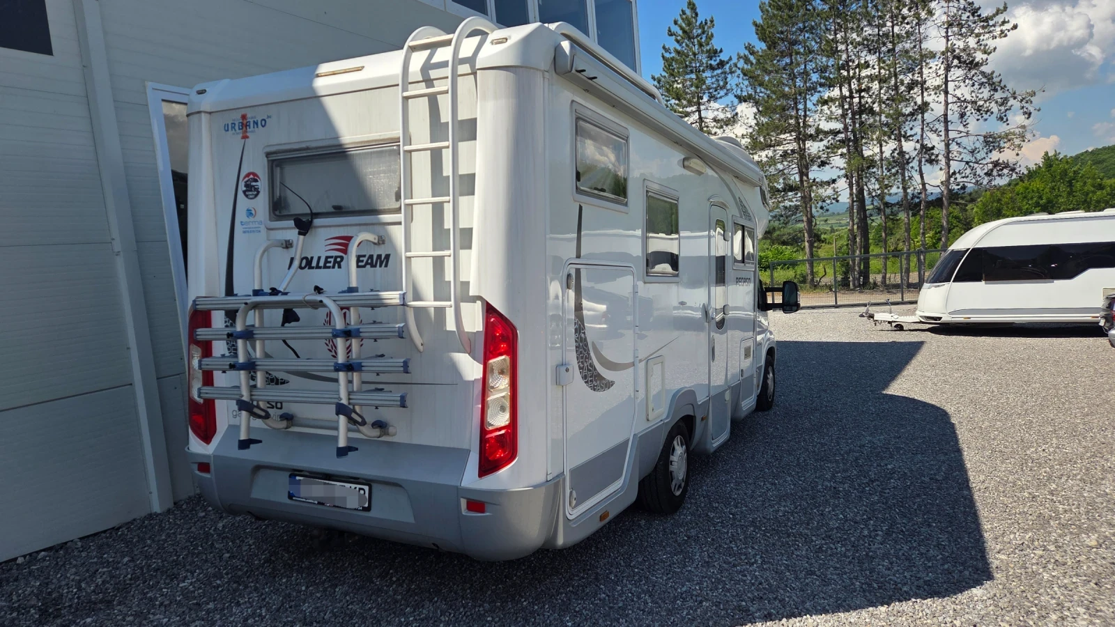 Кемпер ROLLER TEAM PEGASO GARAGE LIVING, снимка 4 - Каравани и кемпери - 54968263