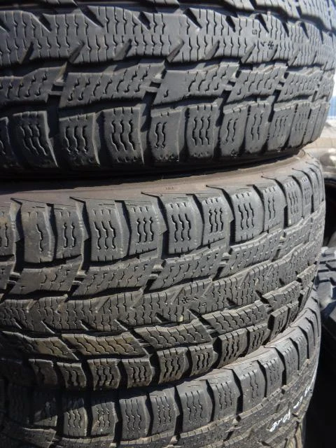 Гуми Всесезонни 225/55R17, снимка 6 - Гуми и джанти - 22351052