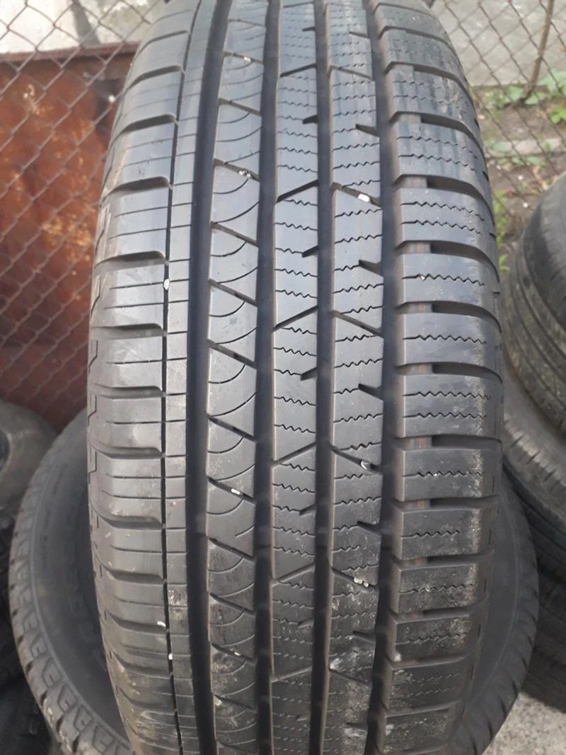 Гуми Летни 215/65R16, снимка 1 - Гуми и джанти - 25724490