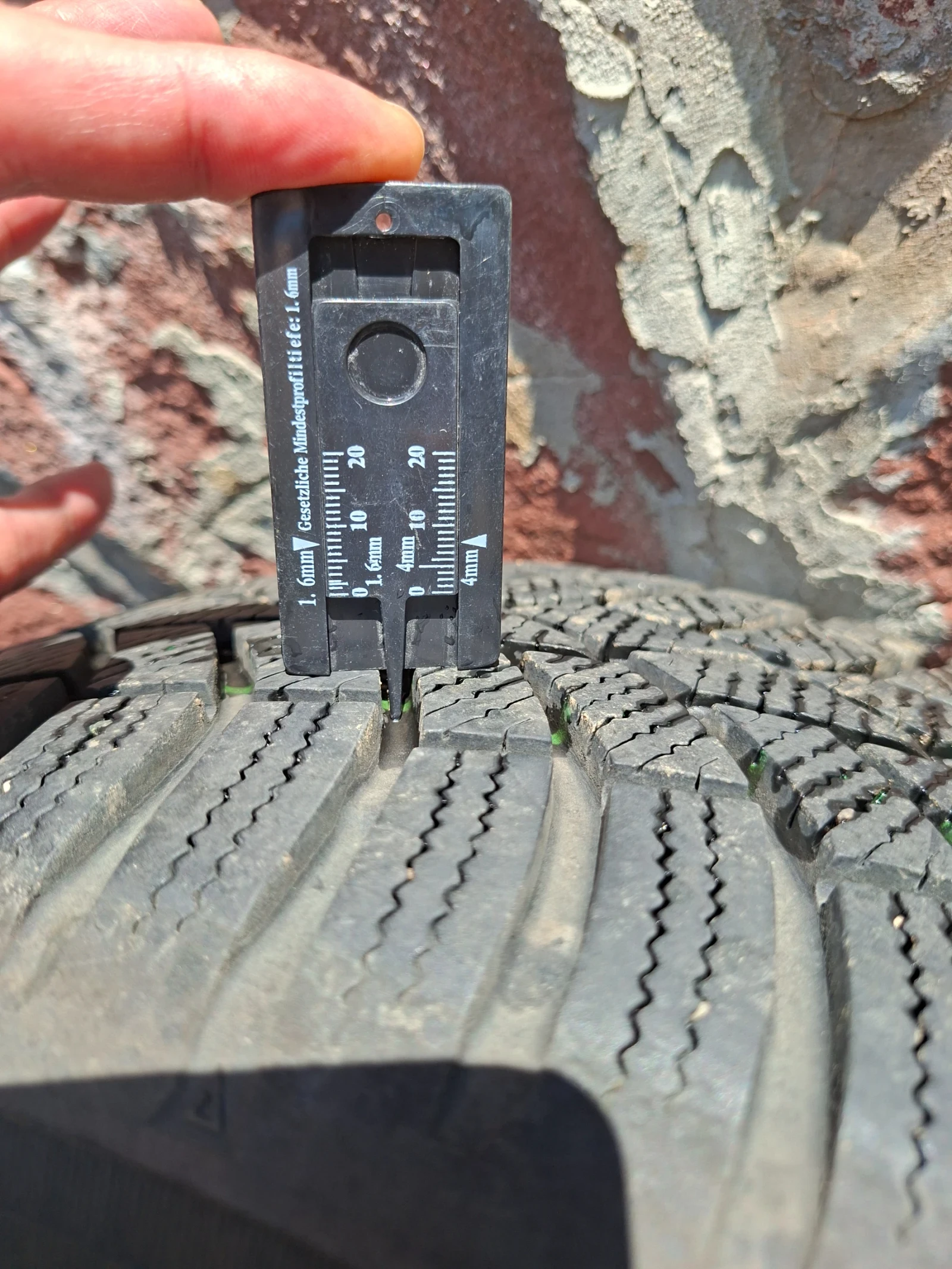 ���� � ������ 205/55R16 �� Toyota Corolla verso | Mobile.bg � ����������� 12