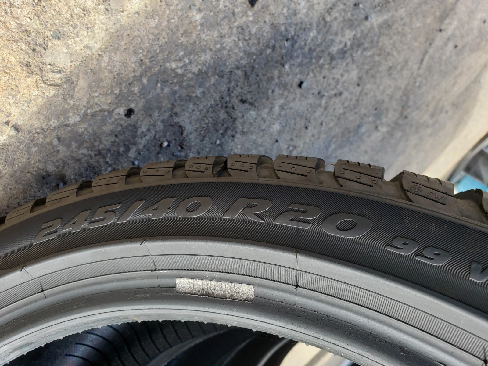 ���� 275/35R20 | Mobile.bg � ����������� 11