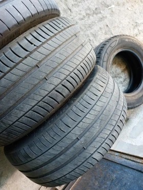 Гуми Летни 245/40R19, снимка 1 - Гуми и джанти - 37682058