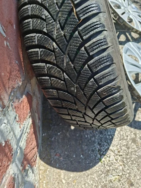 ���� � ������ 205/55R16 �� Toyota Corolla verso | Mobile.bg � ����� ������ 11