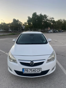 Opel Astra J 1.7CDTI, снимка 1