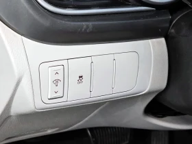 Kia K5 2.0 Deluxe, снимка 17