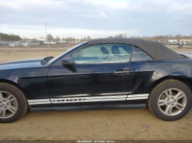 Ford Mustang 3.7L V-6 DOHC, VVT, 305HP Rear Wheel Drive, снимка 6