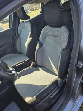 Renault Clio 1.6 Hybrid 160hp 8000km - 12900 € / 25230.21 лв. - 29119491 9