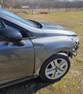 Renault Clio 1.6 Hybrid 160hp 8000km - 12900 € / 25230.21 лв. - 29119491 7