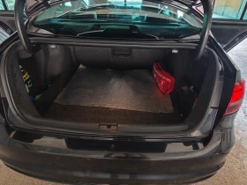 VW Jetta 2.0 TDI - 11700 € - 82743620 9