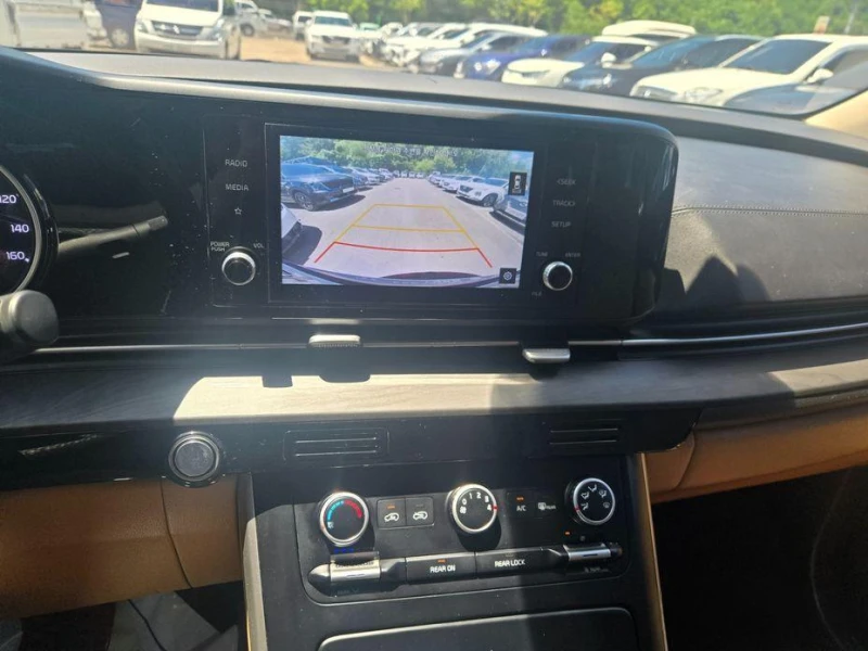 Kia Carnival, снимка 6 - Автомобили и джипове - 51957113