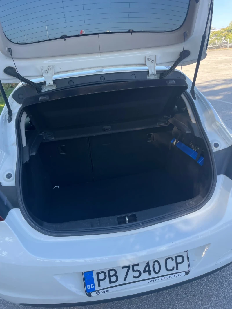 Opel Astra J 1.7CDTI, снимка 9 - Автомобили и джипове - 51978197
