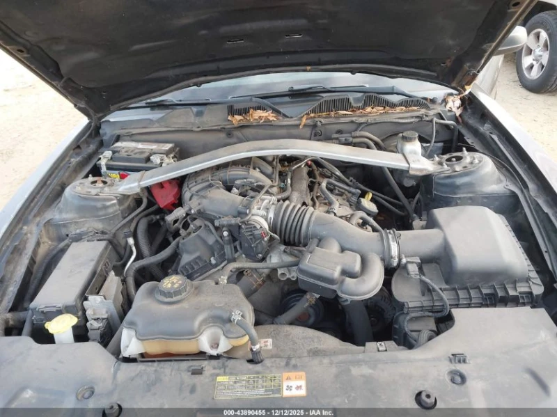 Ford Mustang 3.7L V-6 DOHC, VVT, 305HP Rear Wheel Drive, снимка 16 - Автомобили и джипове - 52914188