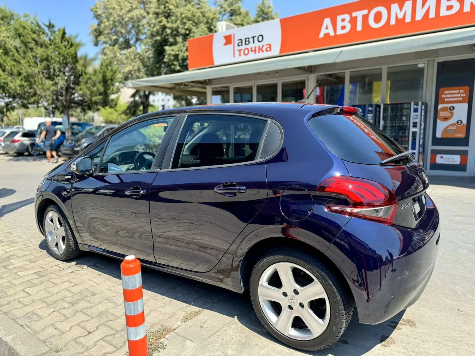 Peugeot 208  - изображение 6