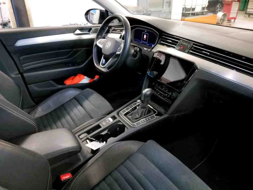 VW Passat 2.0tdi Elegance"Harman-Kardon"ACC"Matr - изображение 10