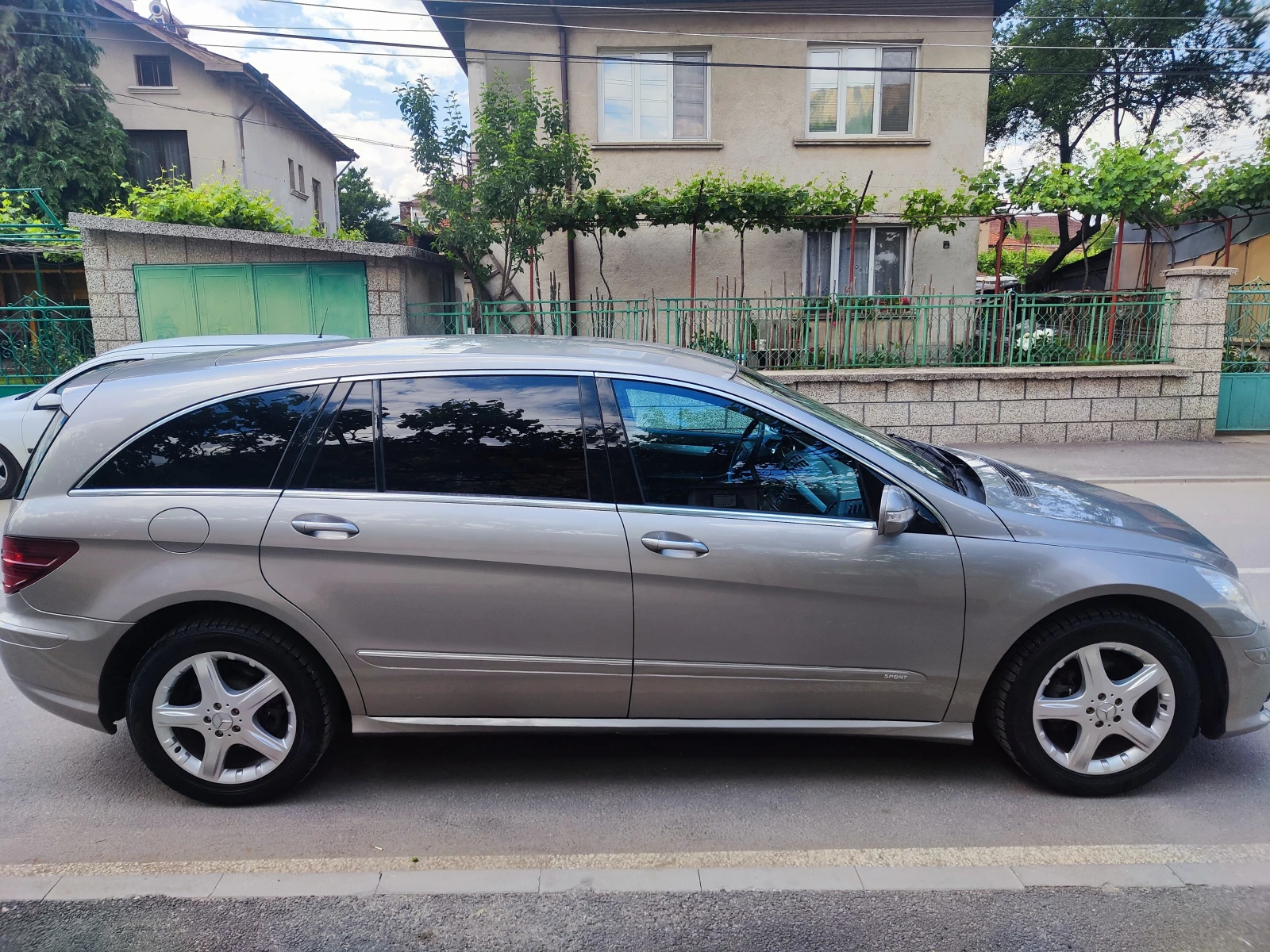 Mercedes-Benz R 320 CDI Long AMG - изображение 8