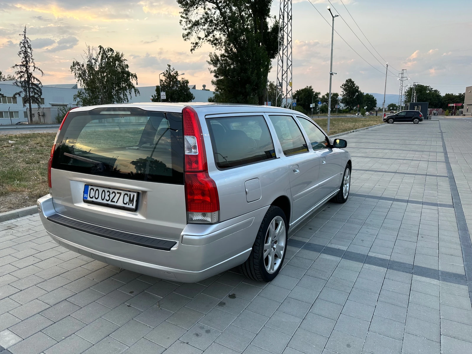 Volvo V70 D5 AWD 6-скорости - изображение 7