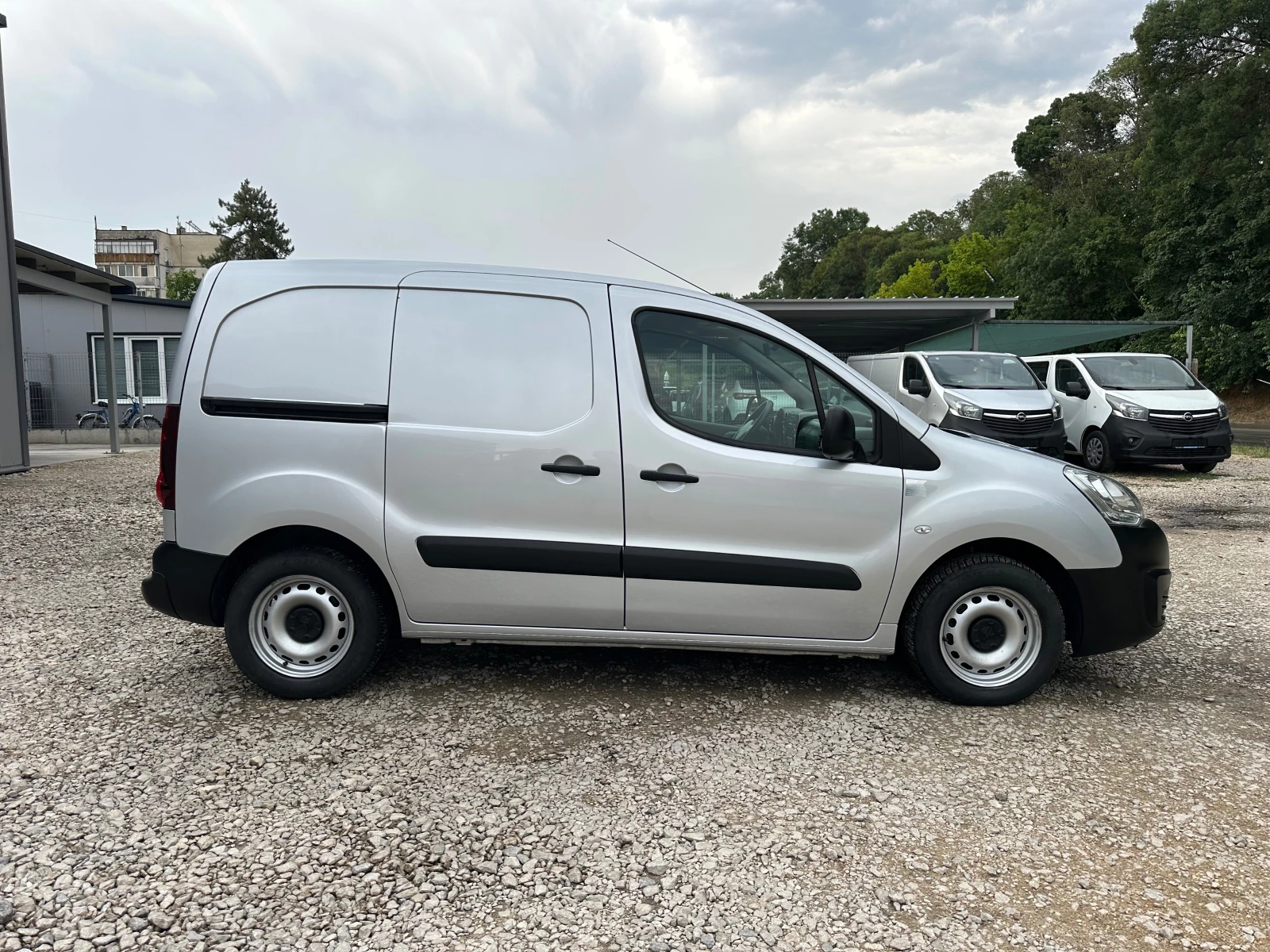 Peugeot Partner 1.6HDI* TOP* KLIMATRON* EVRO6 - изображение 8