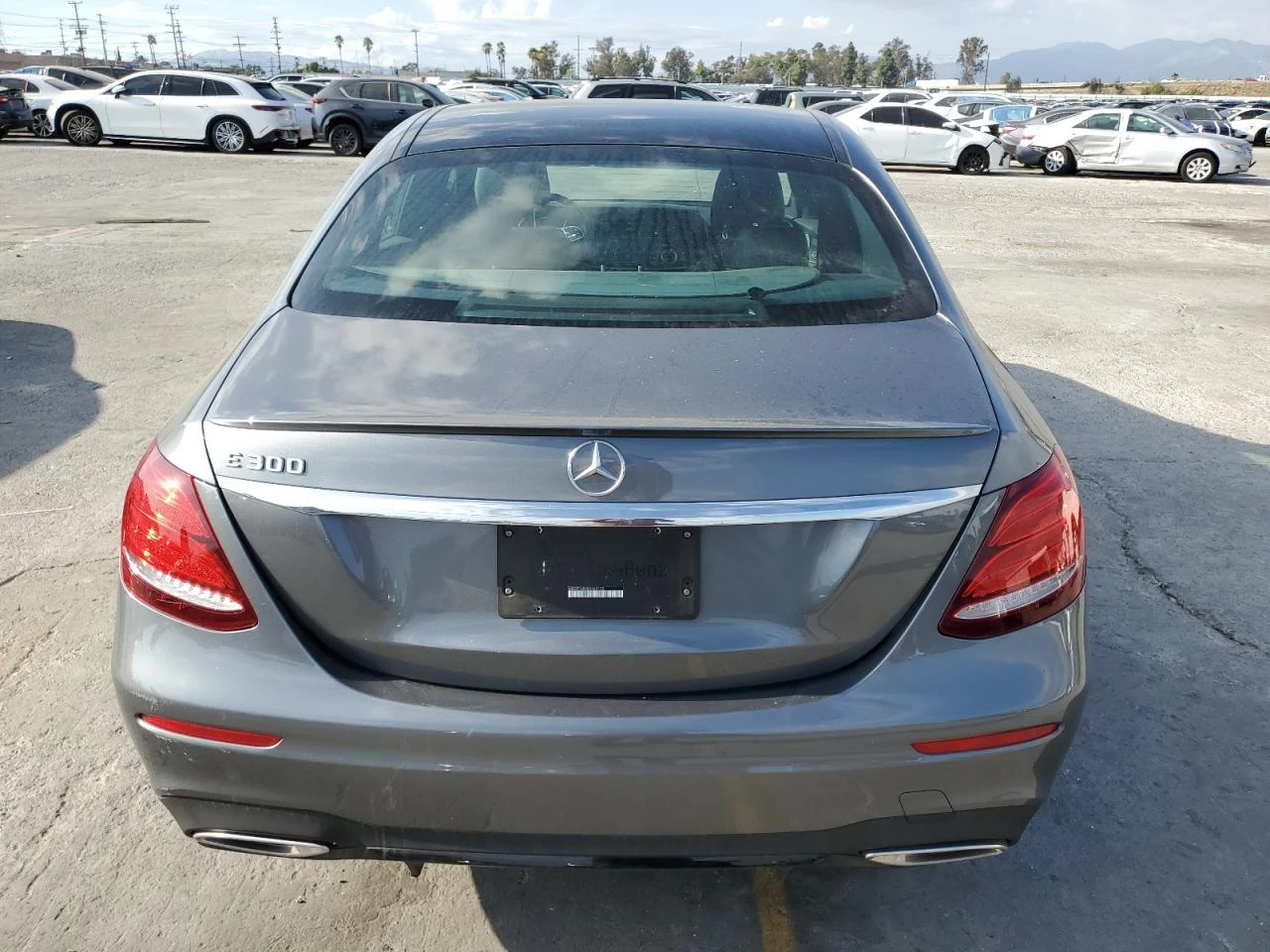 Mercedes-Benz E 300 | Mobile.bg   6