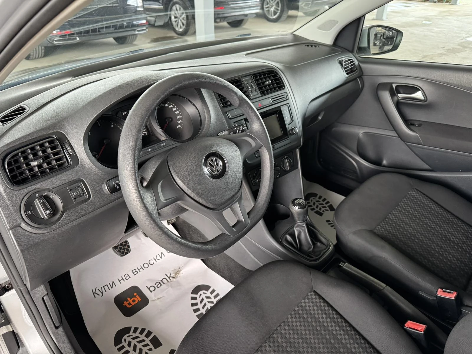 VW Polo 1.4TDI* 75ps* КЛИМАТИК - изображение 9