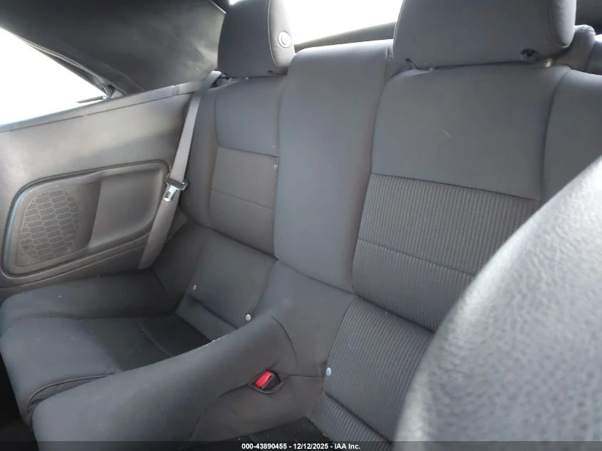 Ford Mustang 3.7L V-6 DOHC, VVT, 305HP Rear Wheel Drive | Mobile.bg � ����������� 14