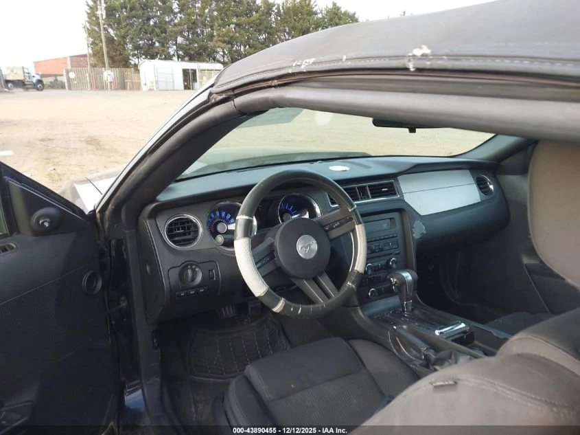 Ford Mustang 3.7L V-6 DOHC, VVT, 305HP Rear Wheel Drive | Mobile.bg � ����������� 11