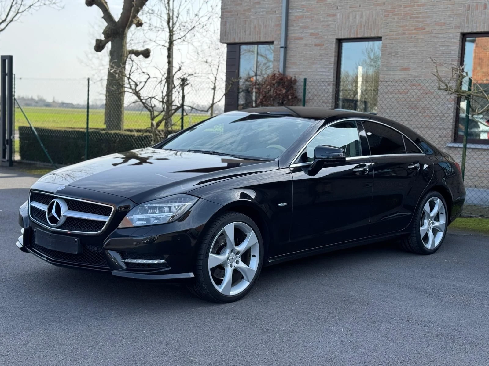 Mercedes-Benz CLS, снимка 2 - Автомобили и джипове - 53984818