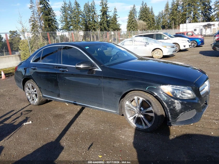 Mercedes-Benz C 300 2.0l 4Matic, снимка 13 - Автомобили и джипове - 54071507