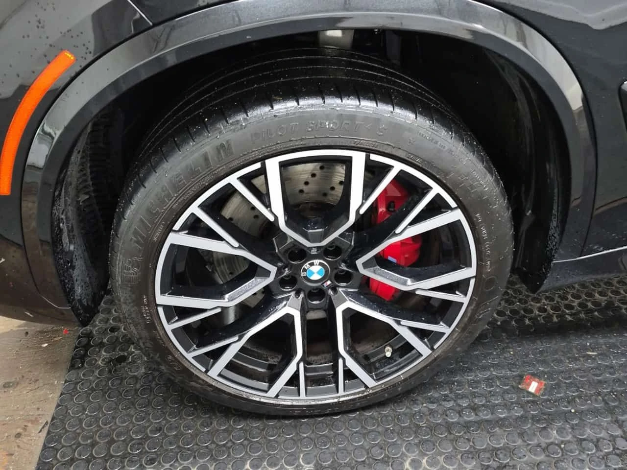 BMW X5M * COMPETITION * CARFAX * ЧЕРВЕН САЛОН * , снимка 7 - Автомобили и джипове - 54342367