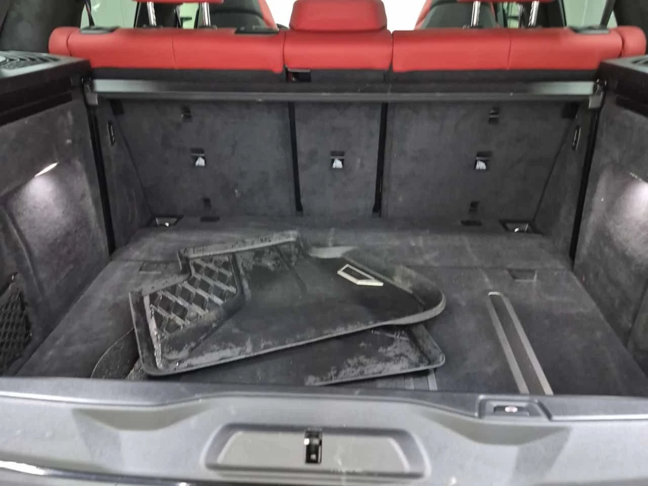 BMW X5M * COMPETITION * CARFAX * ЧЕРВЕН САЛОН * , снимка 14 - Автомобили и джипове - 54342367