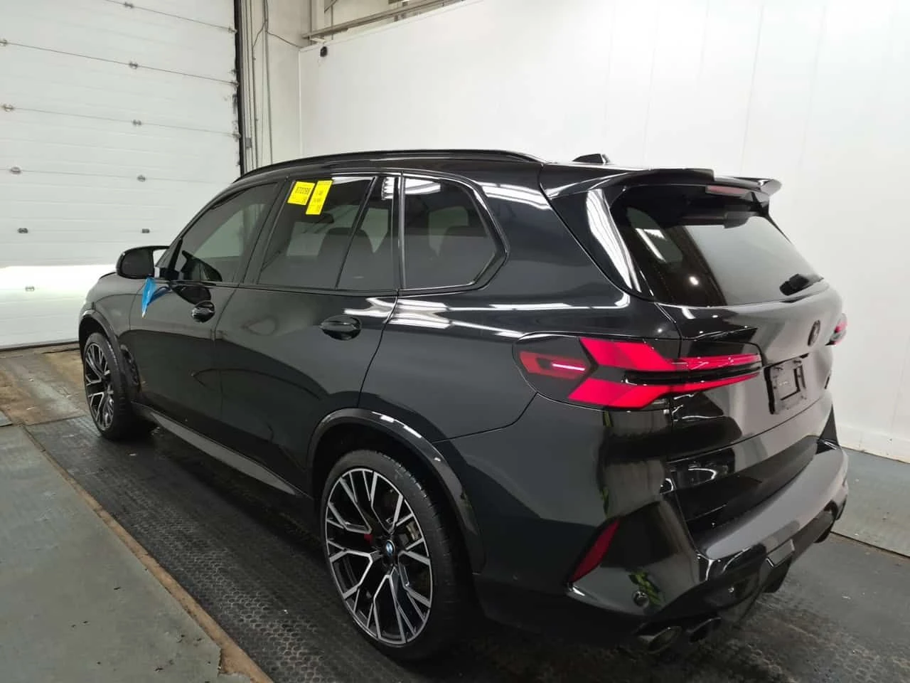 BMW X5M * COMPETITION * CARFAX * ЧЕРВЕН САЛОН * , снимка 4 - Автомобили и джипове - 54342367