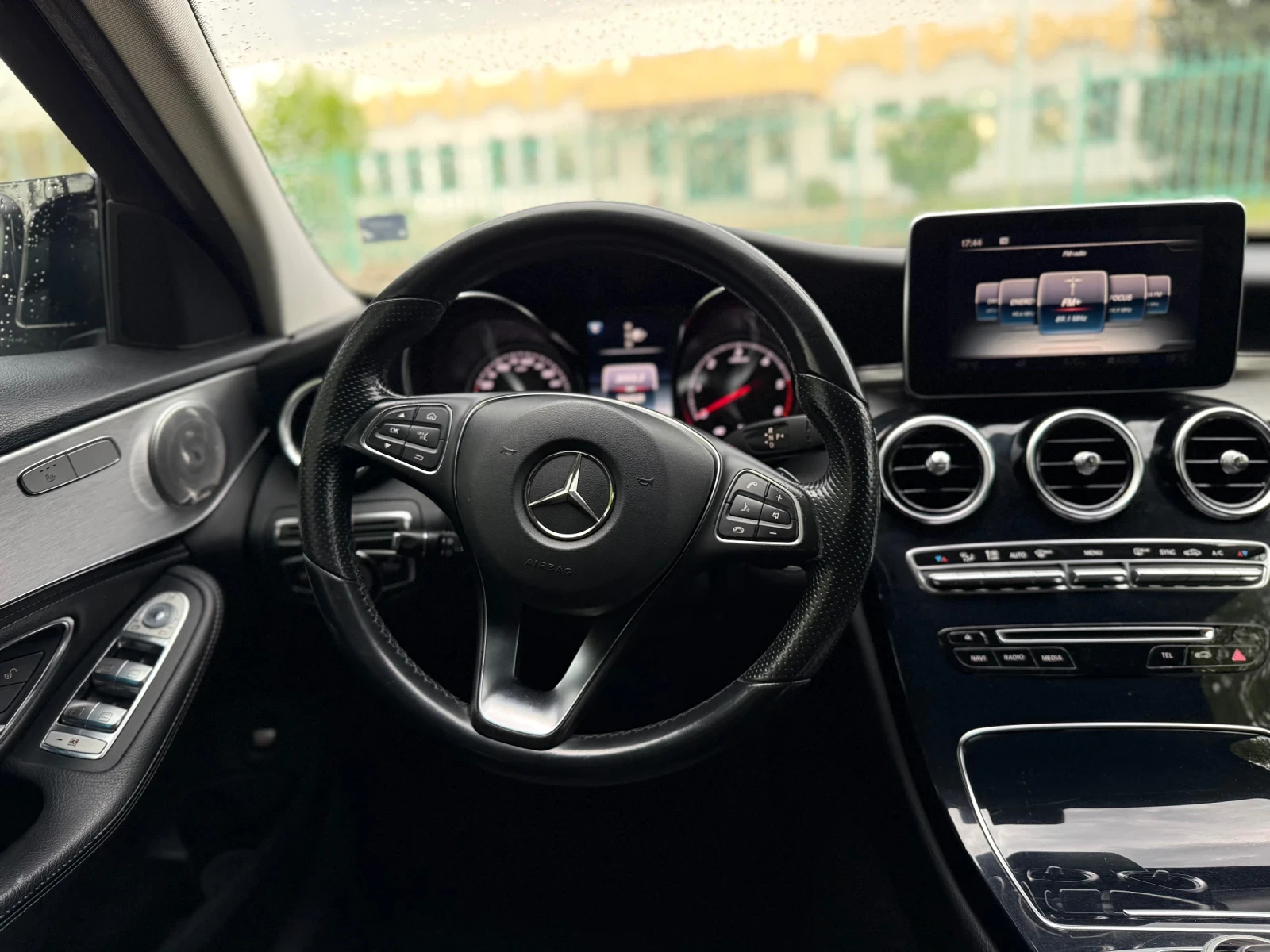 Mercedes-Benz C 220 CDI, снимка 9 - Автомобили и джипове - 54391482