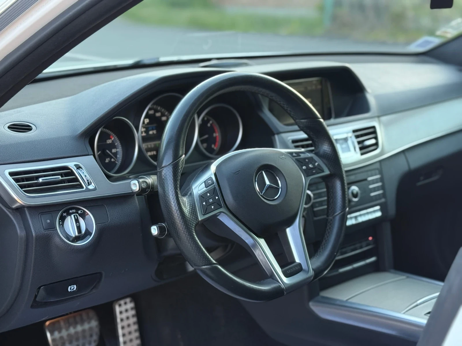 Mercedes-Benz E 350 E-350CDI AMG PACK FACELIFT , снимка 7 - Автомобили и джипове - 54413661