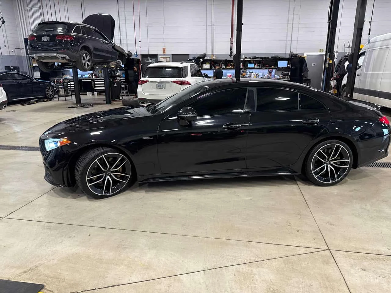 Mercedes-Benz CLS 53 AMG CARFAX, снимка 3 - Автомобили и джипове - 54468999
