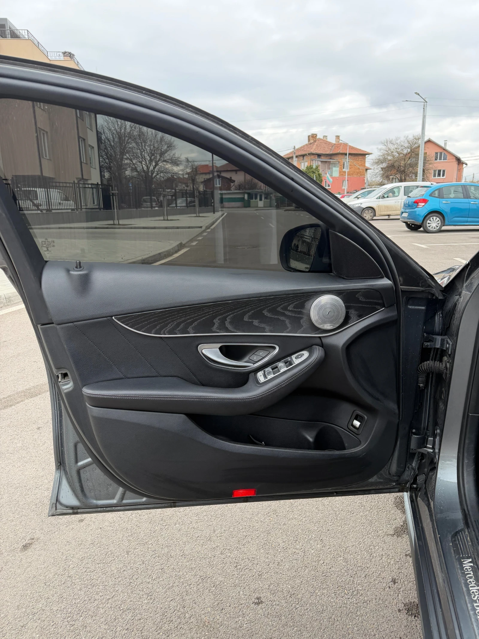 Mercedes-Benz C 250, снимка 9 - Автомобили и джипове - 54737220
