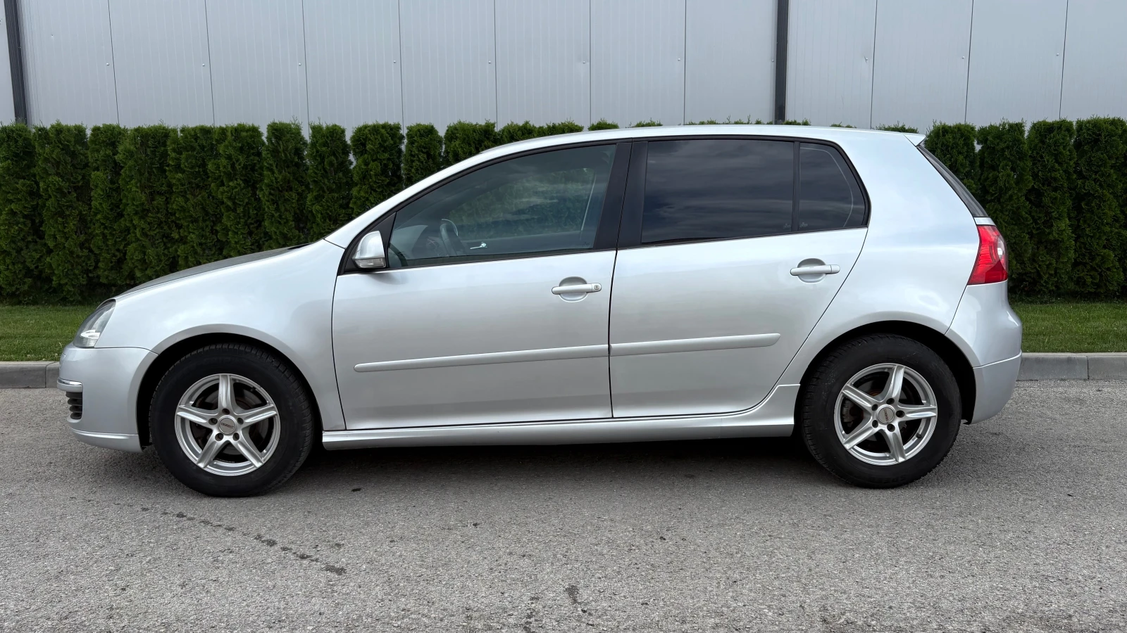 VW Golf 1.9tdi- GTi-NAVi, снимка 8 - Автомобили и джипове - 54774931