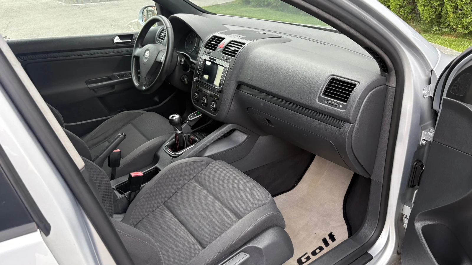 VW Golf 1.9tdi- GTi-NAVi, снимка 12 - Автомобили и джипове - 54774931