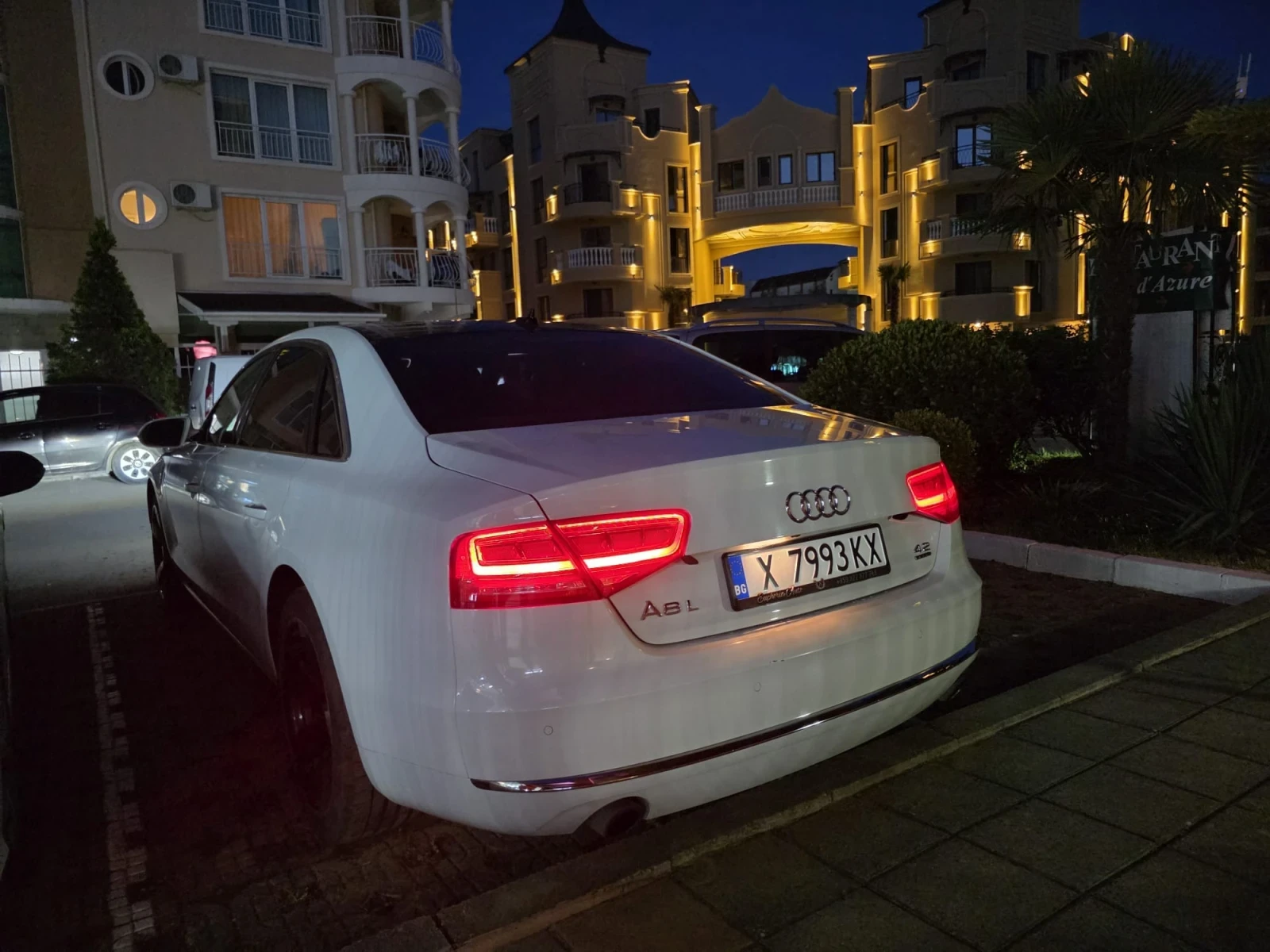 Audi A8, снимка 12 - Автомобили и джипове - 55223235