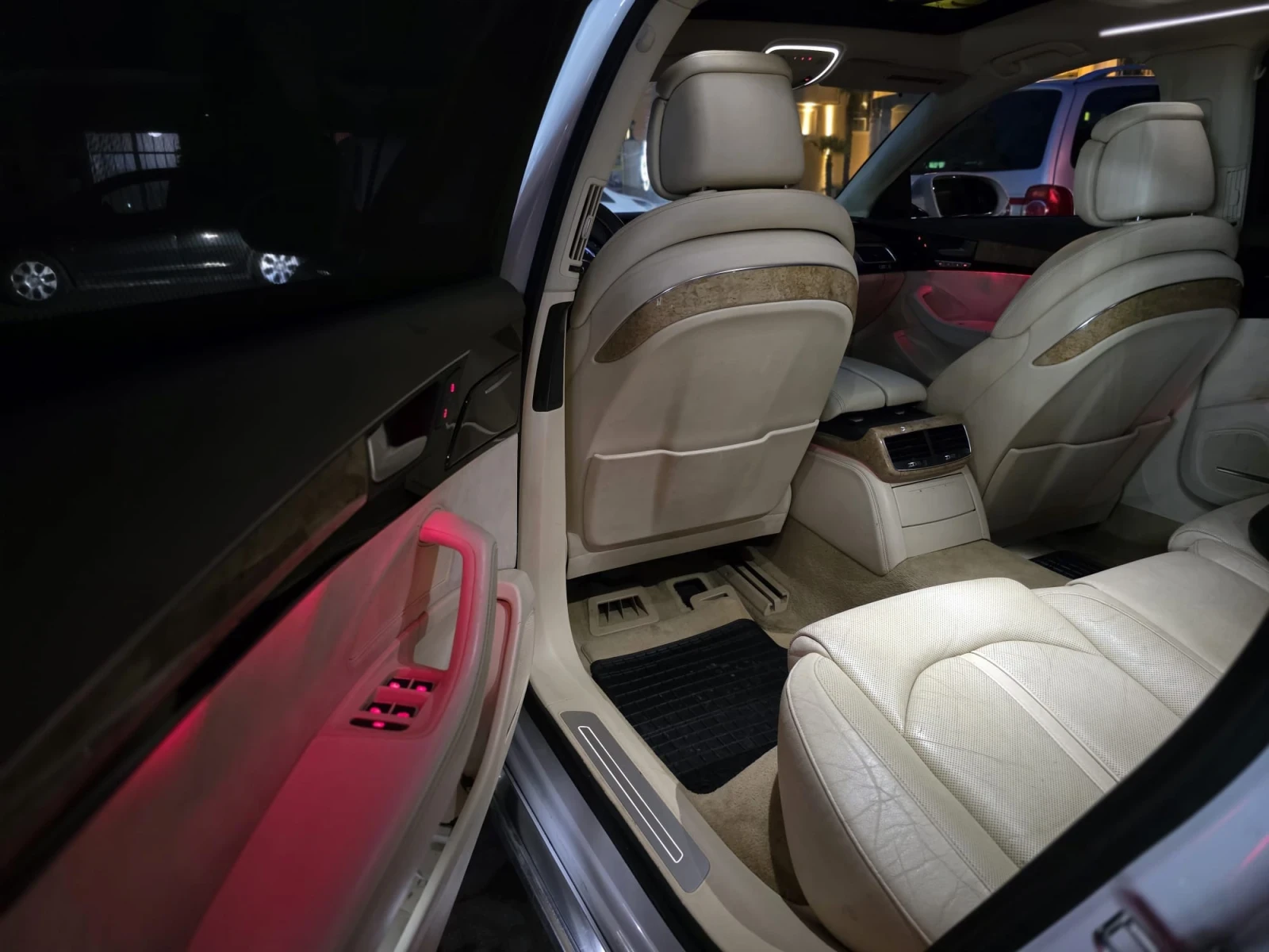 Audi A8, снимка 11 - Автомобили и джипове - 55223235
