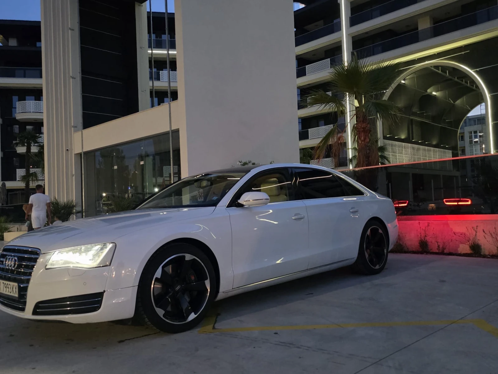Audi A8, снимка 6 - Автомобили и джипове - 55223235