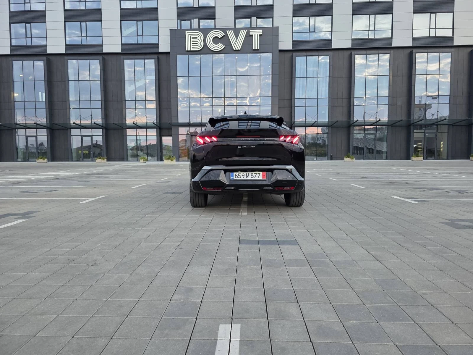 Peugeot 3008 e-3008GT  73kwh Cam360 , снимка 9 - Автомобили и джипове - 55442132