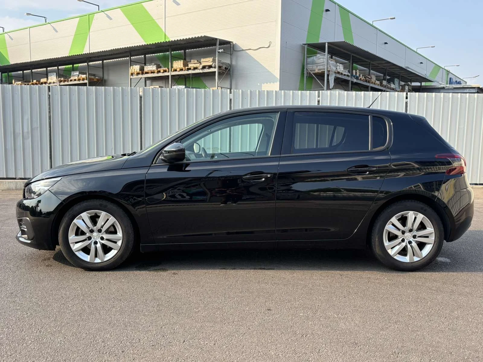 Peugeot 308     1.2 PureTech Turbo, снимка 3 - Автомобили и джипове - 55711361
