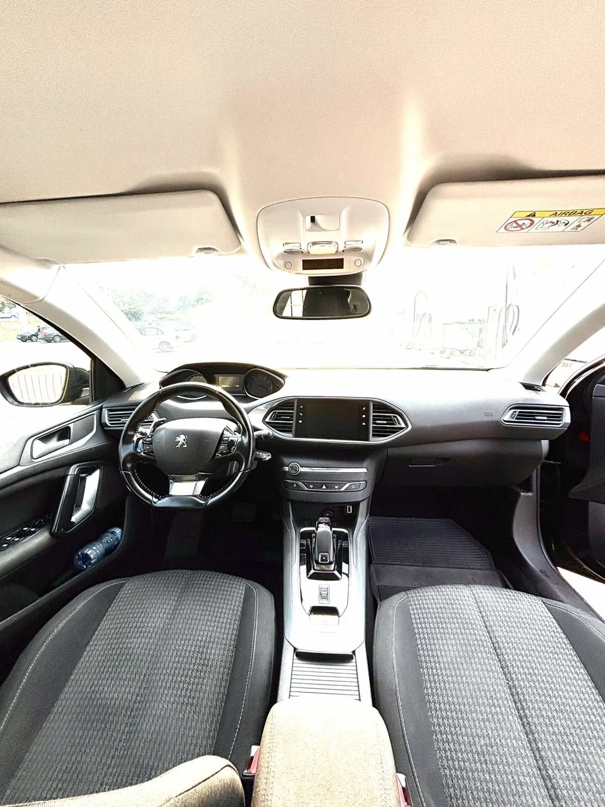 Peugeot 308     1.2 PureTech Turbo, снимка 12 - Автомобили и джипове - 55711361