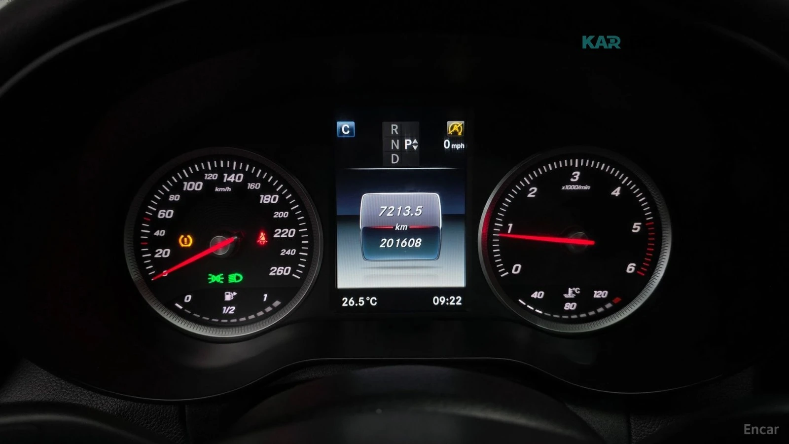 Mercedes-Benz C 200 KEYLESS* КОЖА* ПОДГРЕВ* КАМЕРА , снимка 7 - Автомобили и джипове - 55887240