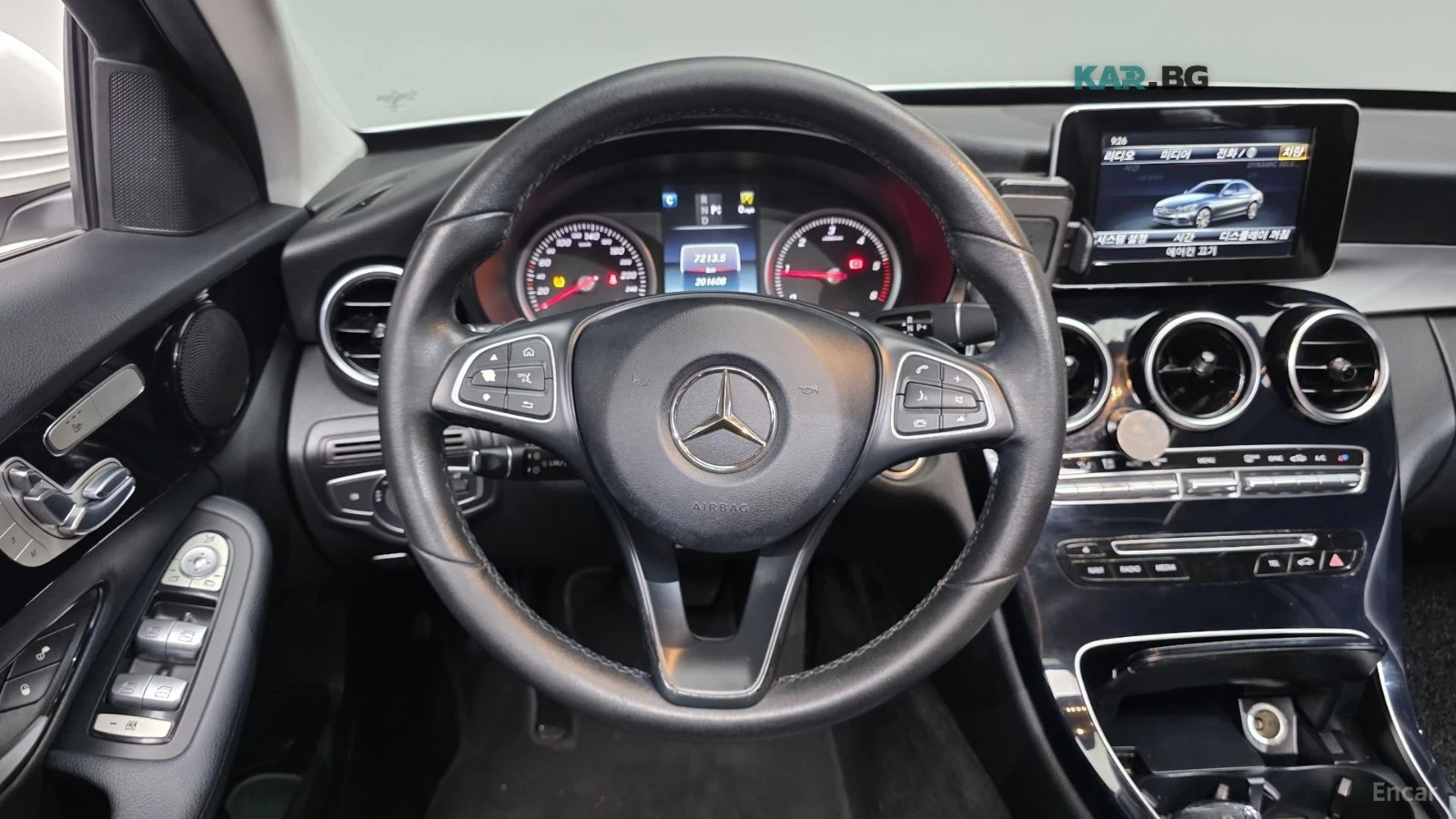 Mercedes-Benz C 200 KEYLESS* КОЖА* ПОДГРЕВ* КАМЕРА , снимка 4 - Автомобили и джипове - 55887240