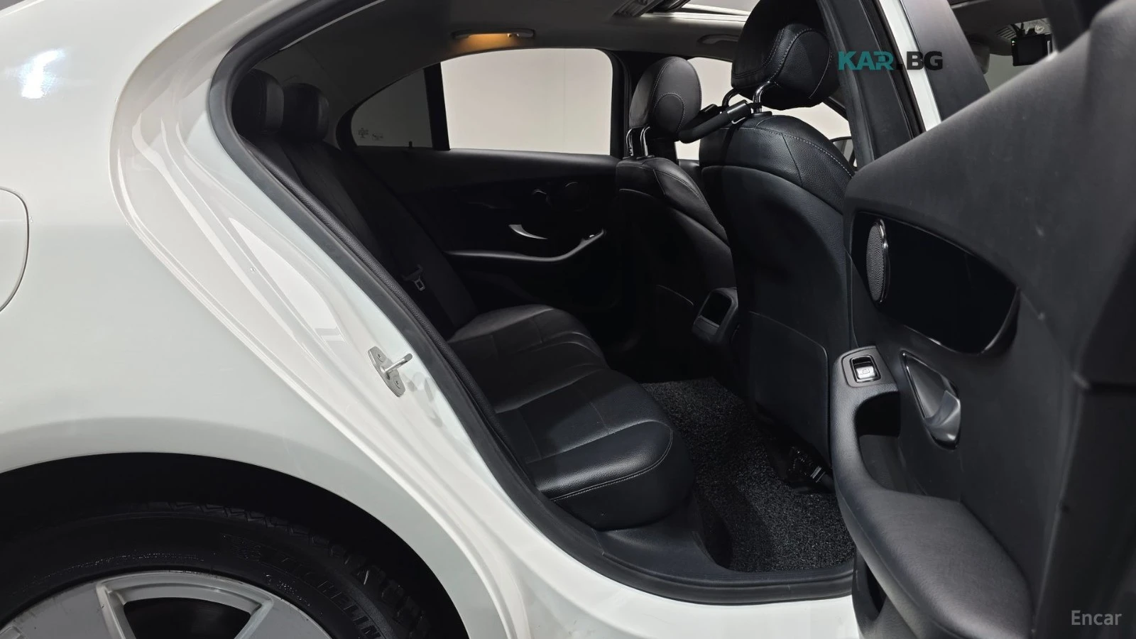 Mercedes-Benz C 200 KEYLESS* КОЖА* ПОДГРЕВ* КАМЕРА , снимка 10 - Автомобили и джипове - 55887240