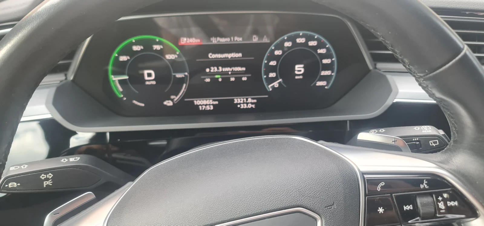 Audi E-Tron, снимка 11 - Автомобили и джипове - 55987244
