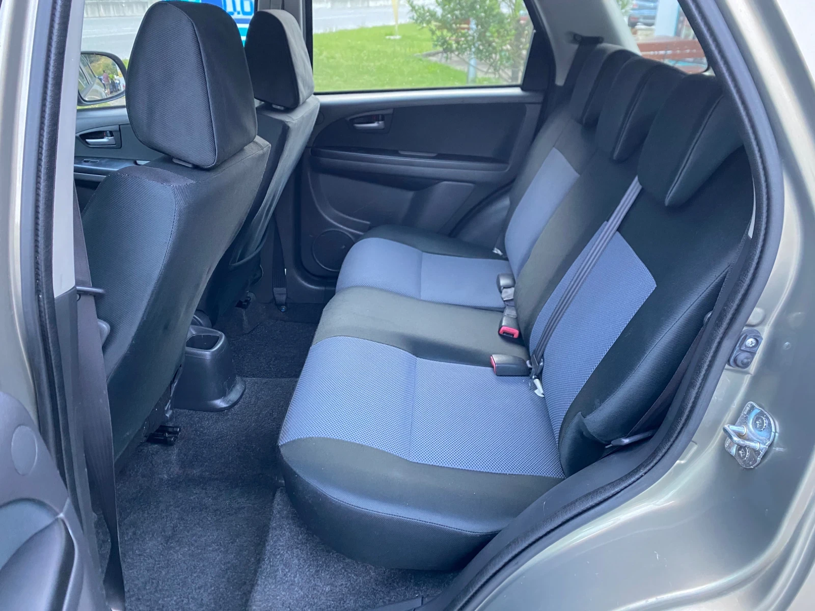 Fiat Sedici 1.6i* 107кс* 4x4* Италия* , снимка 8 - Автомобили и джипове - 56238986