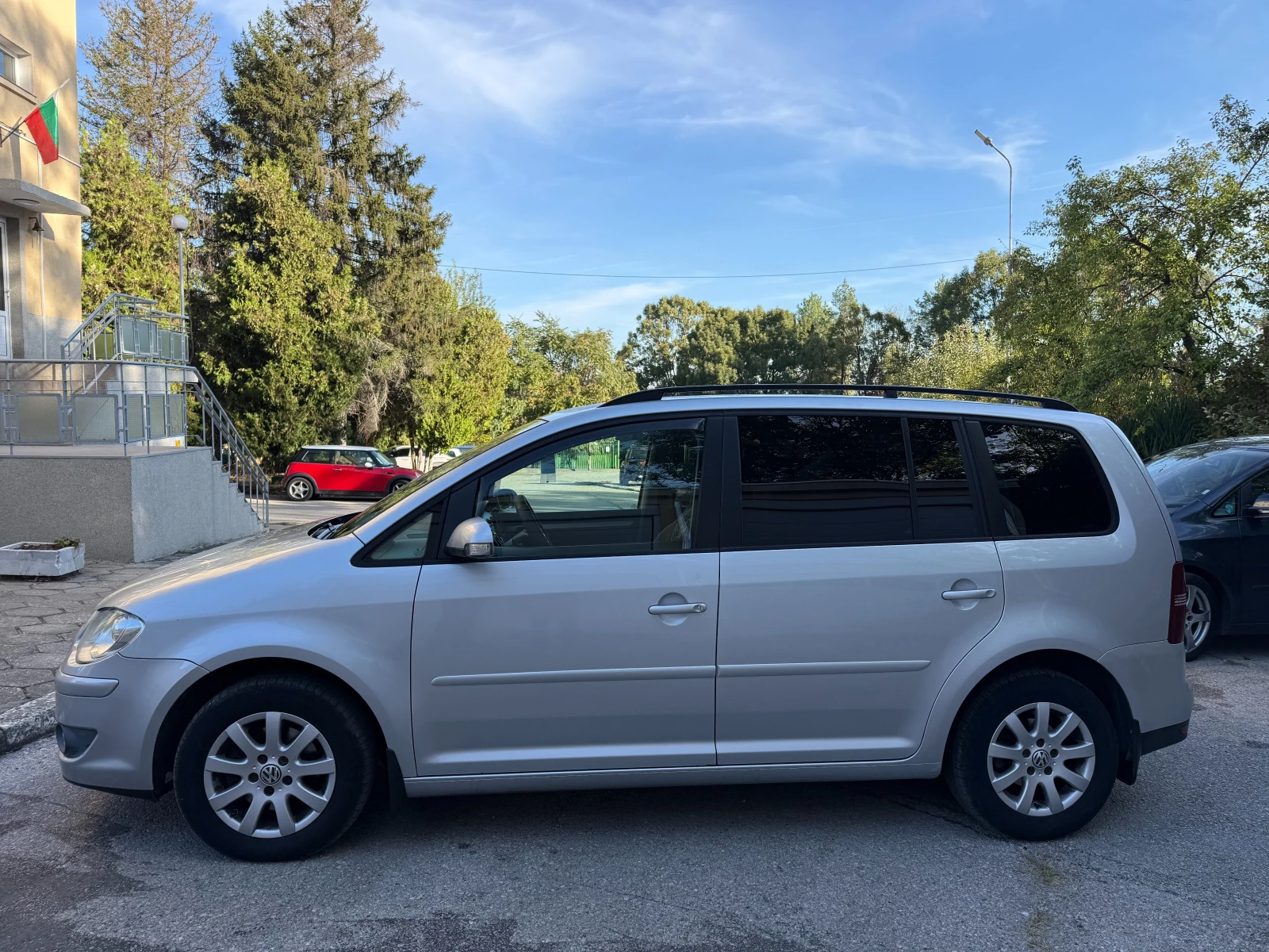 VW Touran, снимка 4 - Автомобили и джипове - 56322706