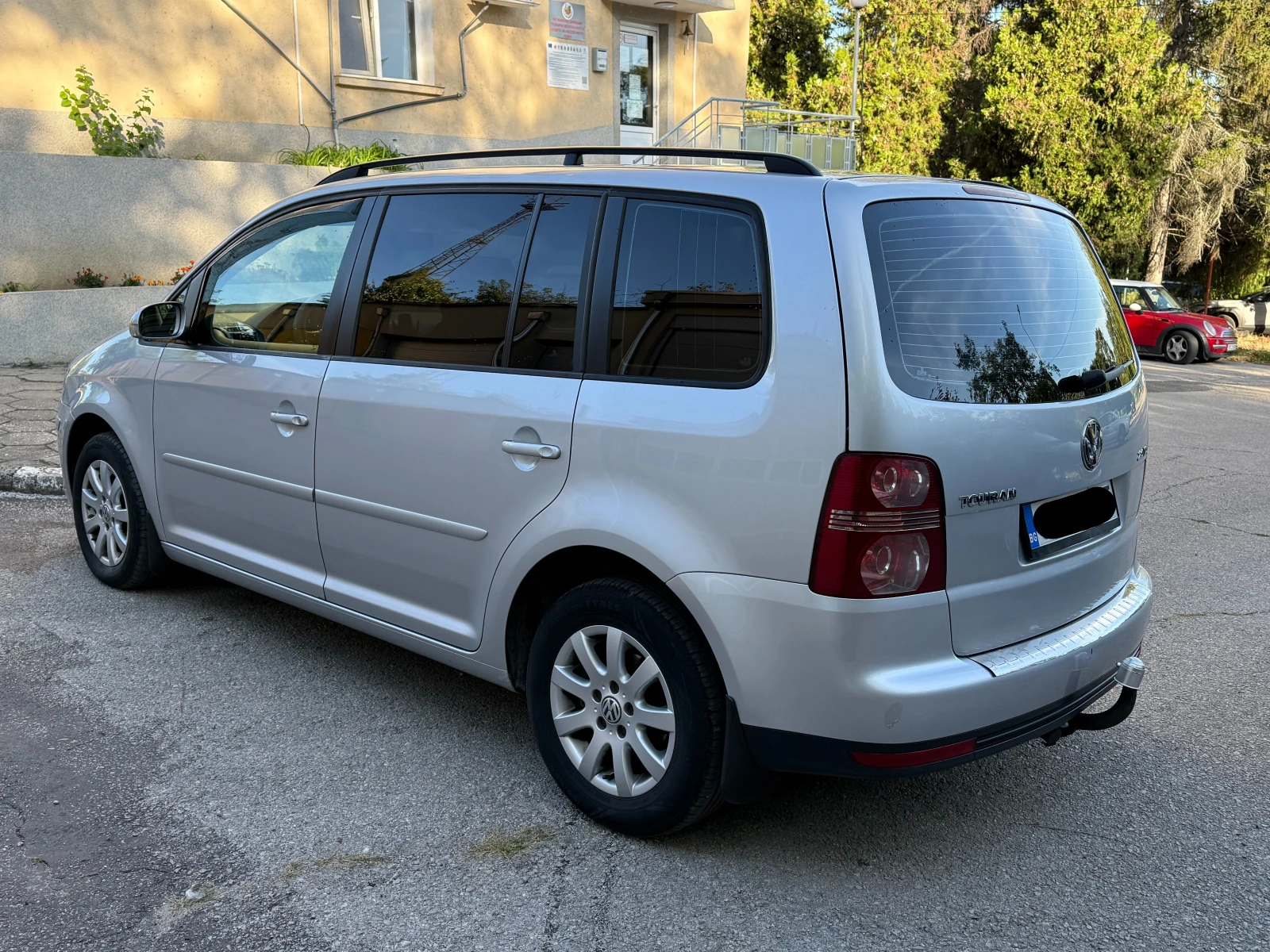 VW Touran, снимка 5 - Автомобили и джипове - 56322706